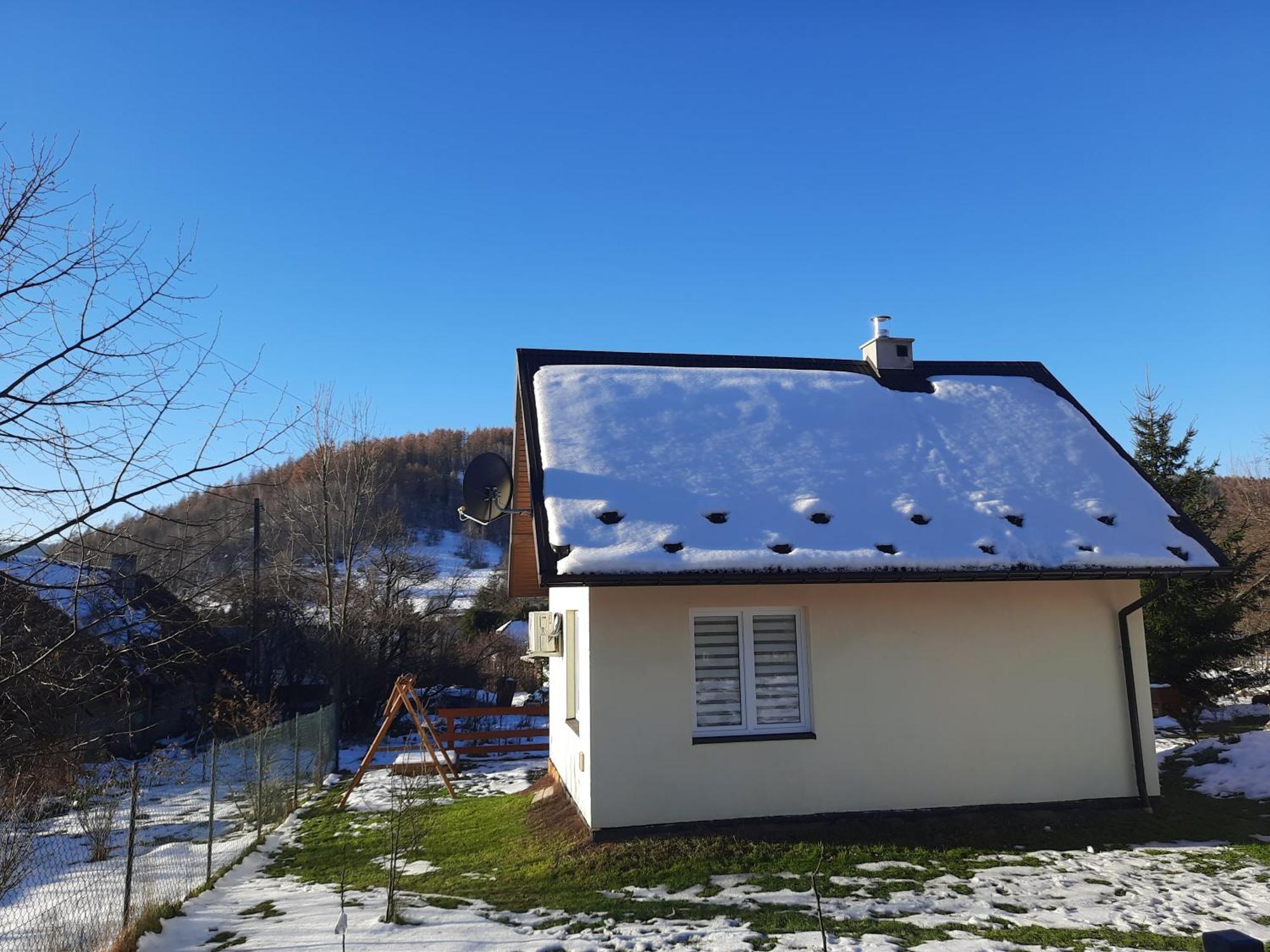 Brzoskwiniowy Domek Ustrzyki Dolne Kültér fotó